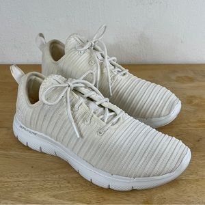 Skechers Flex Appeal White Textured Knit Sneakers 6.5